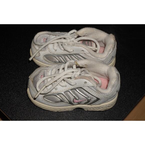 Nike Baby Girls Sneakers White Pink Silver Mesh Running Shoes Size 4C Vintage 20 - Picture 5 of 8